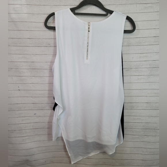 WHITE HOUSE BLACK MARKET NAVY & WHITE SLEEVELESS OVERLAY SHELL, SZ MEDIUM - Picture 9 of 11